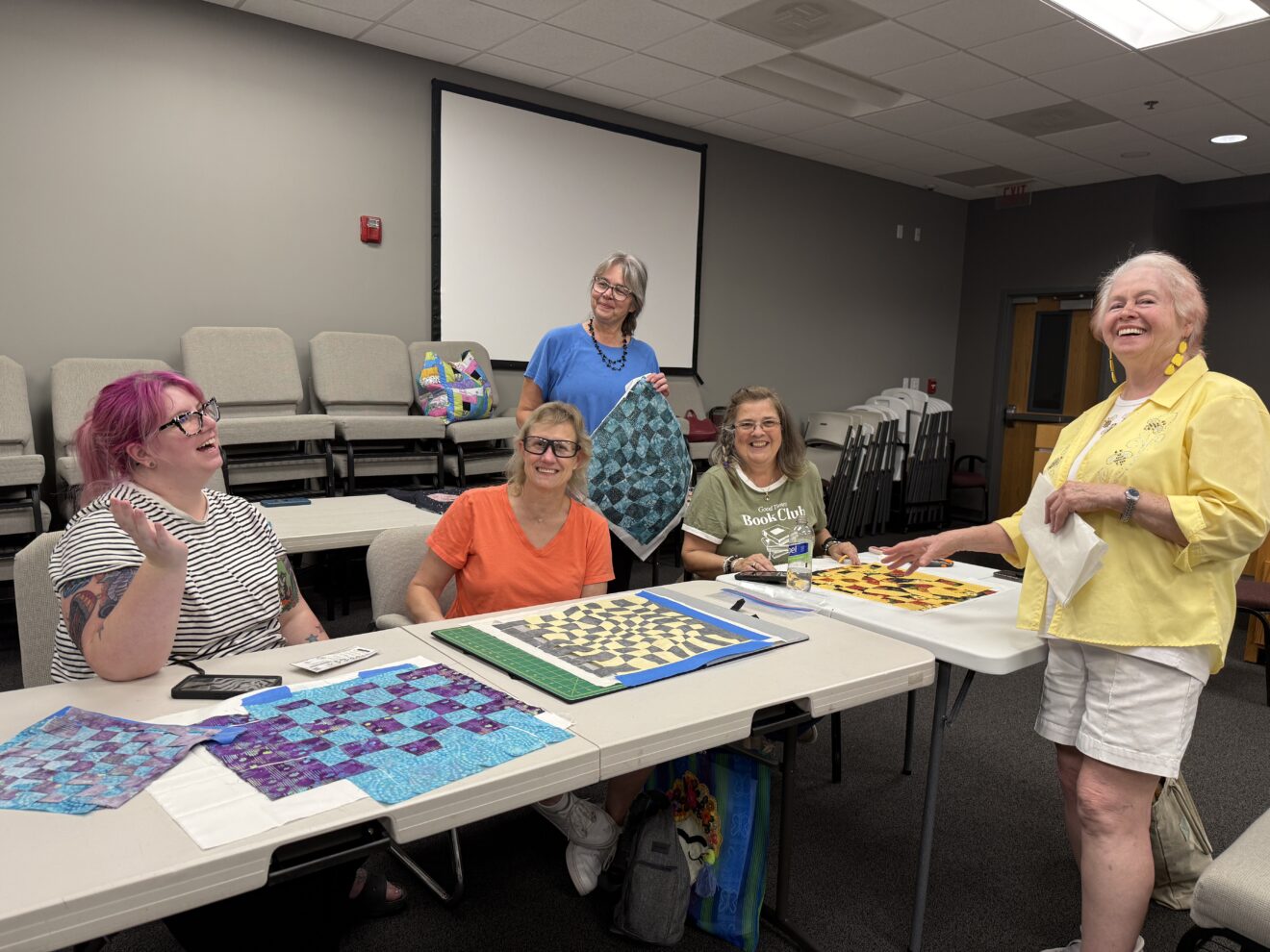 Mini-Group: AQSTL - Wacky Fabric Weaving